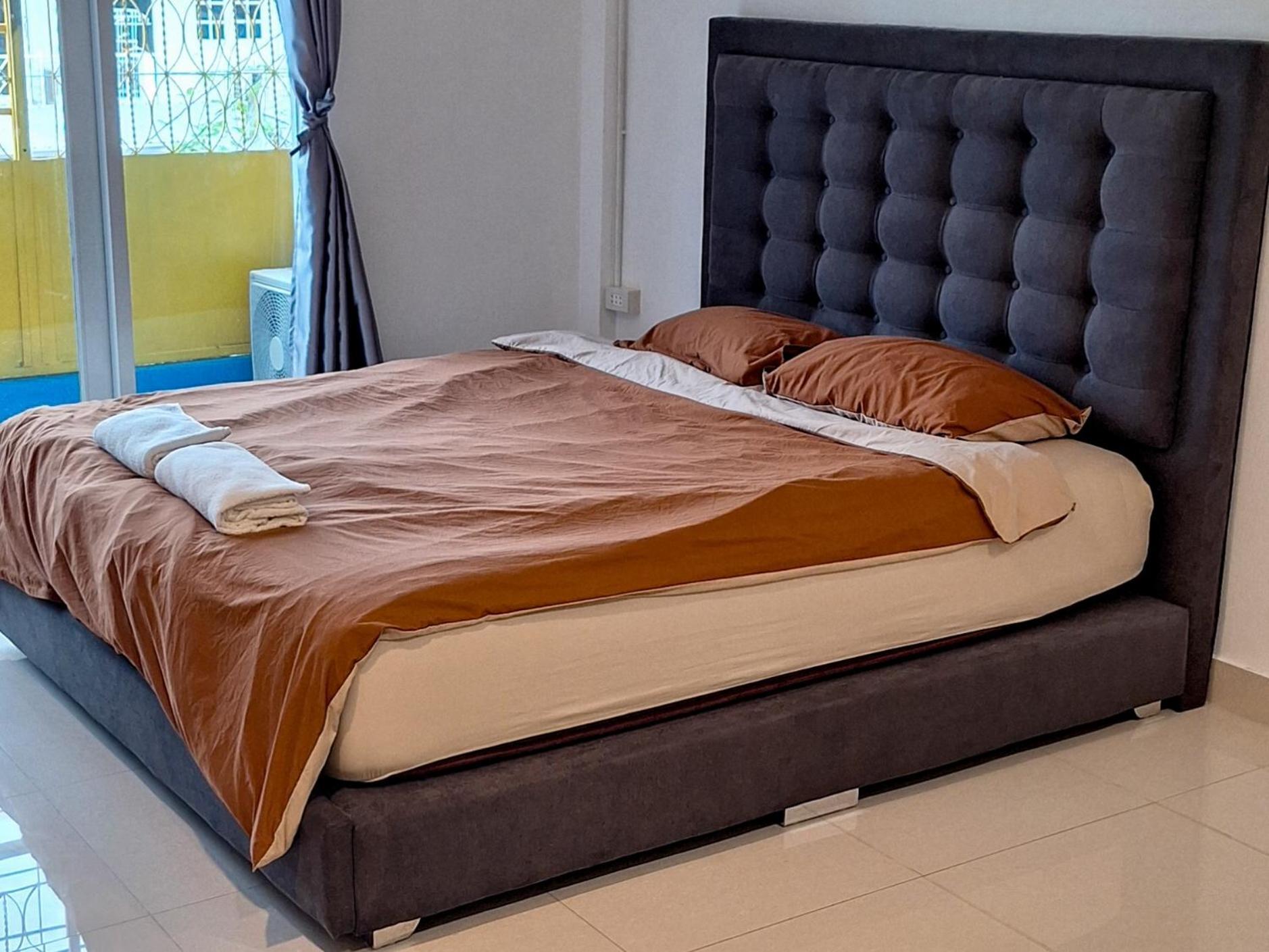 Pinklao Traveler's House Alloggio in famiglia